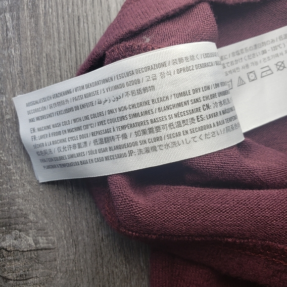 A&F Cozy Soft Women’s Off the Shoulder Wrap Sweater Crisscross | S - Picture 8 of 9